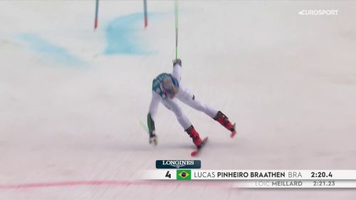 Lucas Pinheiro Braathen domina l'ultimo Gigante e festeggia. Il video della seconda manche