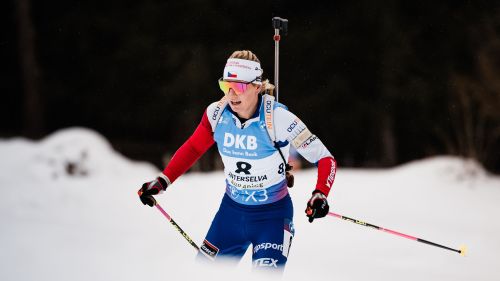 Milano Cortina 2026 - Charvatova e altri tre portabandiera del Biathlon nella Cerimonia d'Apertura
