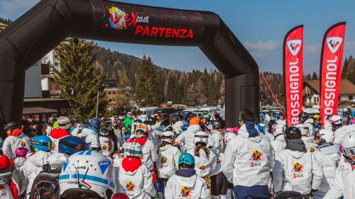 A Folgaria, l'11 e 12 febbraio, torna Rossignol X-Color Tour, divertimento e solidarietà