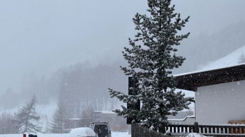 Alpin Arena Senales apre le porte all'inverno con la festa dei "Niederjoch Tuifl"