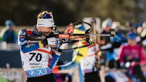 Eric Perrot vola verso la sfera di cristallo e mette in tasca le Coppe di Individuale e Mass Start