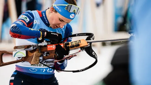 Julia Simon si salva: un mese di stop inflitto dalla FFS, la fuoriclasse savoiarda perderà Oestersund