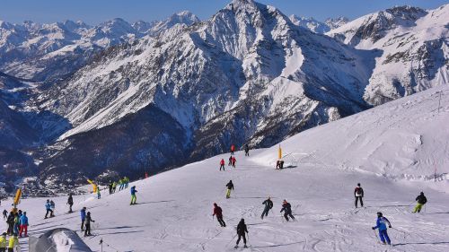 In Vialattea quest'anno lo skipass è scontato online con 