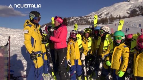 Abbigliamento, sci e scarponi per i bambini. Noleggiare o acquistare?