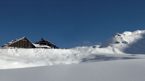 Ponte di ognissanti al Passo dello Stelvio con Pirovano Winter Party