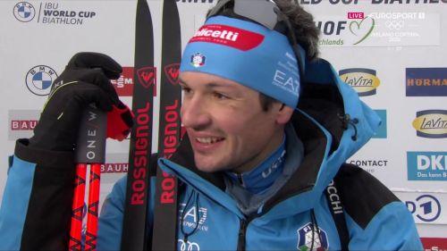 Giacomel dopo la vittoria nell'inseguimento di oberhof: 