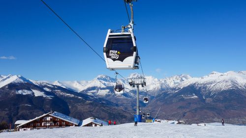 Pila-Aosta un modo per vivere la bellezza della montagna con i vantaggi della città