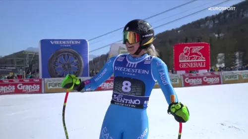 Laura Pirovano, la prima volta sul podio è dolcissima! Vittoria in Val di Fassa per un centesimo su Emma Aicher: rivivi la discesa dellazzurra
