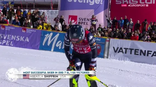 Shiffrin rischia e vince, il video della sua strepitosa 2ª manche dello slalom di Are