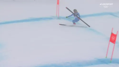 Che rischio per Sofia Goggia a Cortina: si sbilancia due volte, ma sta in piedi