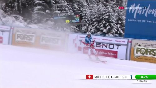 Michelle gisin fa il vuoto nella prima manche del gigante di kronplatz