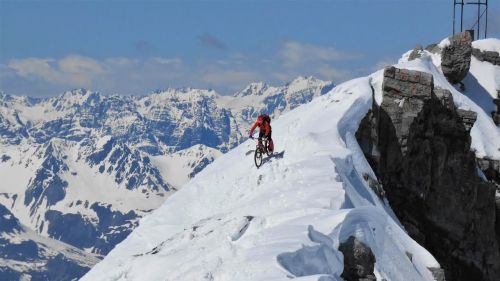 A Punta degli Spiriti (3467m.) in Mountain Bike!