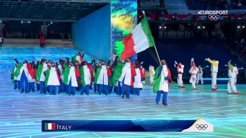 Michela moioli sventola il tricolore: l'italia sfila a pechino - olimpiadi invernali