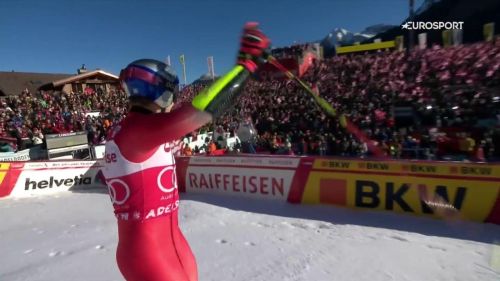 Il solito marco odermatt, pubblico elettrizzato all'arrivo: rivivi la sua prima manche ad adelboden