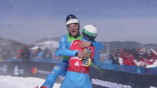 Simone Deromedis fa la storia nello skicross a Bakuriani: rivivi la sua gara da medaglia d'oro!