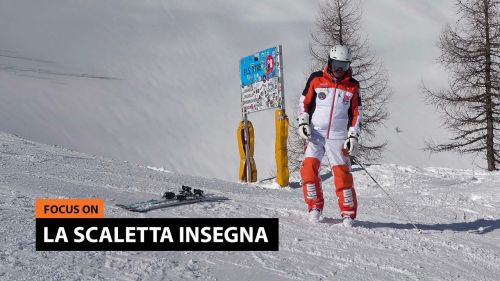 L'insegnamento della &ldquo;scaletta&rdquo; in curva: spigolo, equilibrio e forza per una sciata solida