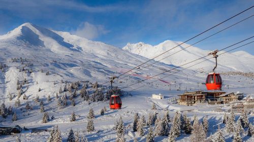 Grazue alle nevicate di questi giorni, sabato 18 novembre aprono gli impianti al Passo del Tonale - Presena
