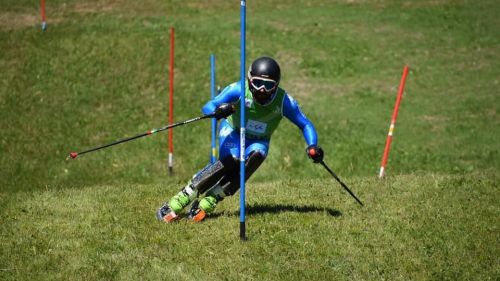 Sci d'erba. A Limone due giorni per provare il carving anche d'estate!