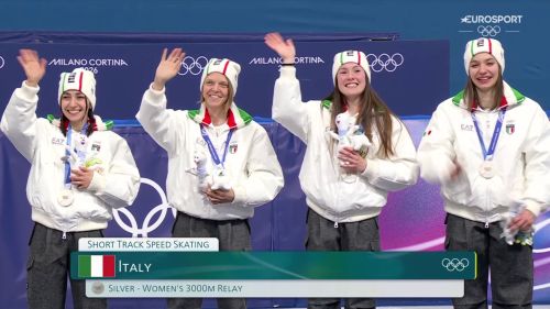 L'Italia &egrave; d'argento nella staffetta femminile con Arianna Sighel, Arianna Fontana, Chiara Betti ed Elisa Confortola: rivivi la premiazione