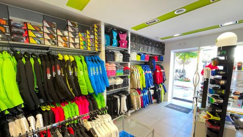 A Roccaraso pronti per l'inverno. Il negozio Dadasport tra i punti di riferimento per gli sciatori