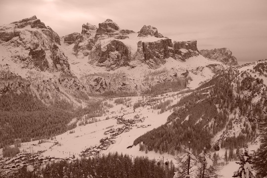 Alta badia non ricordo il punto preciso della foto,sorry.