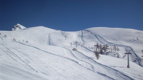 Prali, la stazione dello sci di primavera dove si potrà sciare anche nel mese di maggio