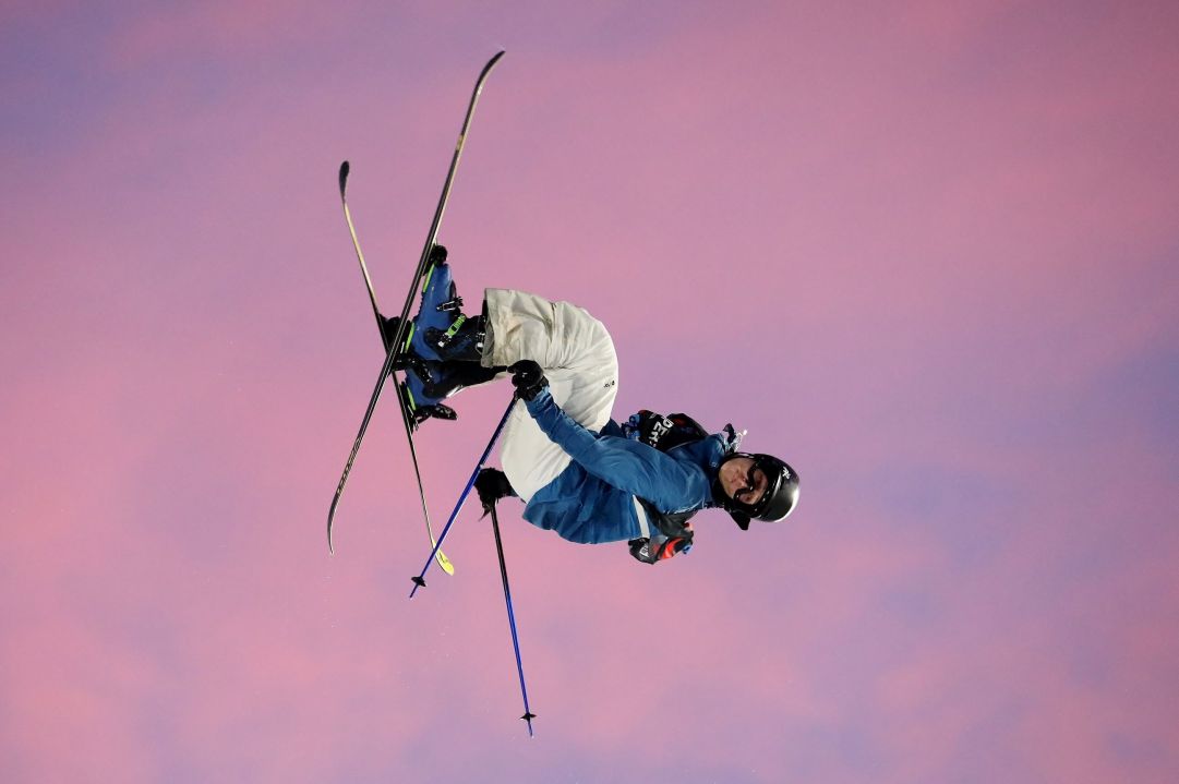 Grande spettacolo a Skipass Modena Fiere dove nel weekend sono andate in scena due gare di Coppa del Mondo di Freestyle specialità Big Air. Terza piazza per lo svizzero Andri Ragettli

Photo by Michele Dardanelli