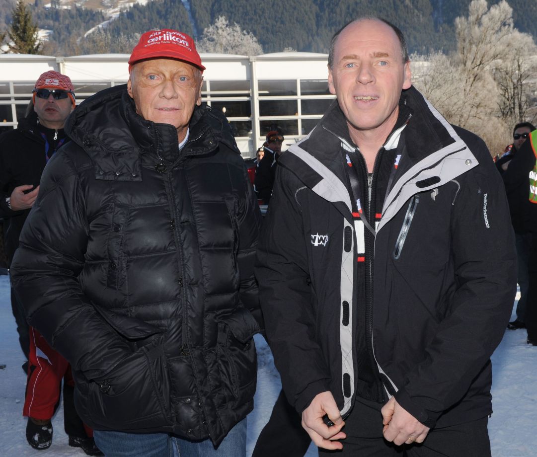 Niki Lauda in compagnia di Harti Weirather padre di Tina e vincitore del titolo mondiale di discesa a Schladming 1982