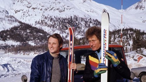 Lauda e Kitzbuehel avevano un rapporto speciale, tanto che nell'ultima edizione dell'Hahnenkamm Trophy, in cui per la prima volta dopo tanti anni Niki non poteva essere presente a causa dei suoi problemi di salute, i partecipanti alla gara di beneficenza (tra cui il pilota della Ferrari, Sebastian Vettel) che ha preceduto la discesa sulla Streif avevano esposto uno striscione, “Riprenditi presto Niki”.