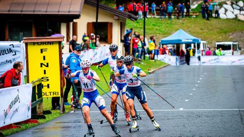 Alla Carnia Arena di Forni Avoltri dal 6 all'8 settembre si è disputata la terza edizione dell'Alpe Adria Summer Nordic Festival, una manifestazione che ha visto al via oltre 230 atleti in rappresentanza di Italia, Austria, Stati Uniti e Mongolia. Grande spettacolo nella due giornate di gare con i campioni dello sci di fondo grandi protagonisti. (Foto by Denis Blarasin)