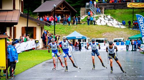 Alla Carnia Arena di Forni Avoltri dal 6 all'8 settembre si è disputata la terza edizione dell'Alpe Adria Summer Nordic Festival, una manifestazione che ha visto al via oltre 230 atleti in rappresentanza di Italia, Austria, Stati Uniti e Mongolia. Grande spettacolo nella due giornate di gare con i campioni dello sci di fondo grandi protagonisti. (Foto by Denis Blarasin)