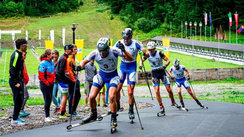 Alla Carnia Arena di Forni Avoltri dal 6 all'8 settembre si è disputata la terza edizione dell'Alpe Adria Summer Nordic Festival, una manifestazione che ha visto al via oltre 230 atleti in rappresentanza di Italia, Austria, Stati Uniti e Mongolia. Grande spettacolo nella due giornate di gare con i campioni dello sci di fondo grandi protagonisti. (Foto by Denis Blarasin)