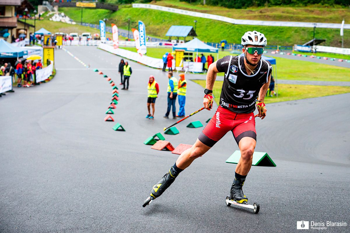 Alla Carnia Arena di Forni Avoltri dal 6 all'8 settembre si è disputata la terza edizione dell'Alpe Adria Summer Nordic Festival, una manifestazione che ha visto al via oltre 230 atleti in rappresentanza di Italia, Austria, Stati Uniti e Mongolia. Grande spettacolo nella due giornate di gare con i campioni dello sci di fondo grandi protagonisti. (Foto by Denis Blarasin)