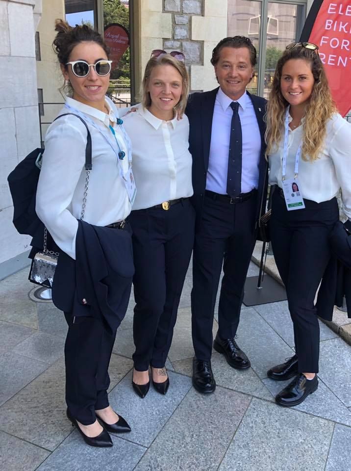 Anche le tre medagliate olimpiche Michela Moioli, Arianna Fontana e Sofia Goggia sono arrivate a Losanna per sostenere la candidatura di Milano-Cortina 2026