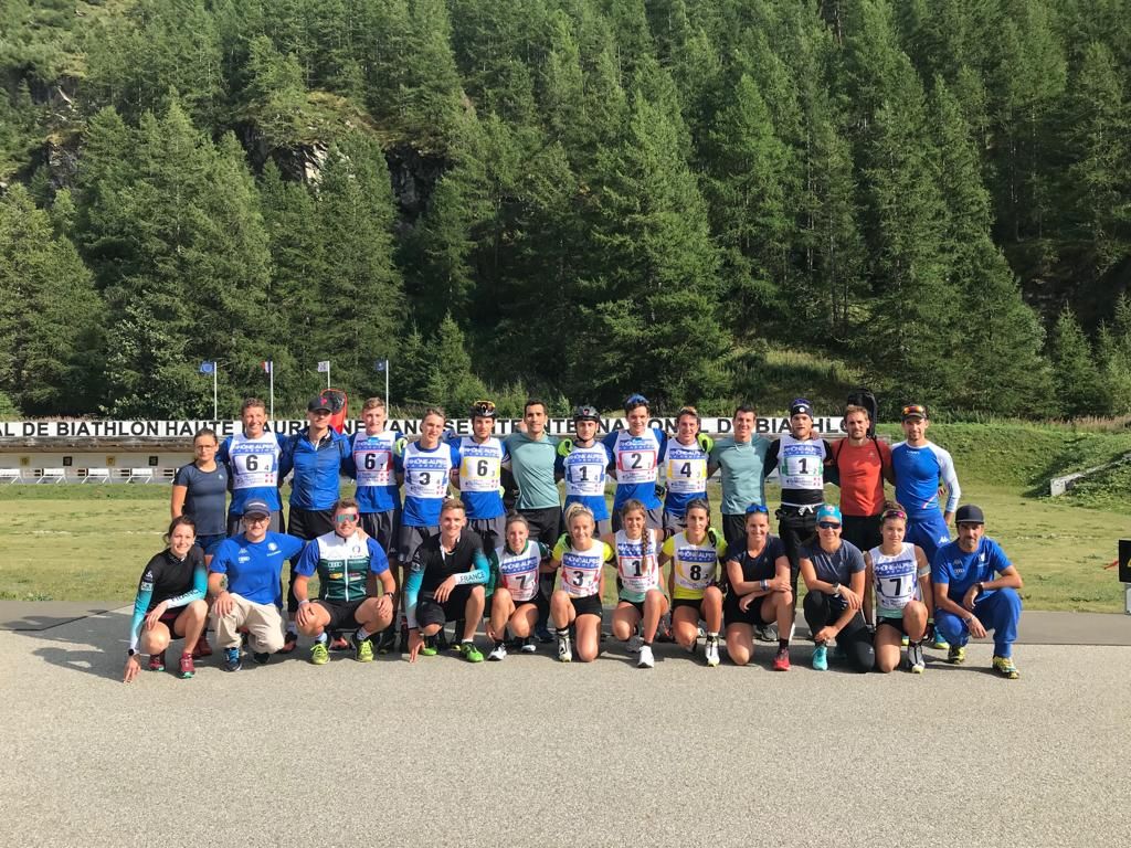 Gli azzurrini del biathlon in compagnia di Martin Fourcade