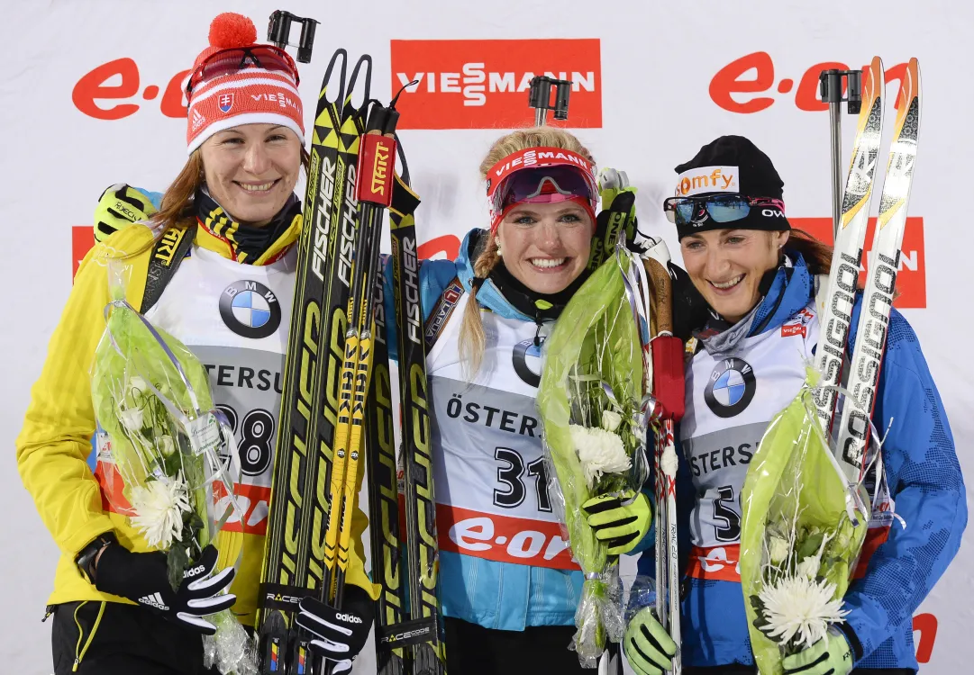 Gabriela Soukalova vince l'opening. Arriva un risutato storico per l'Italia