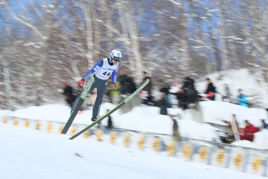 Johann Andre Forfang trionfa ai Mondiali junior davanti ad Andreas Wellinger e Phillip Sjøen
