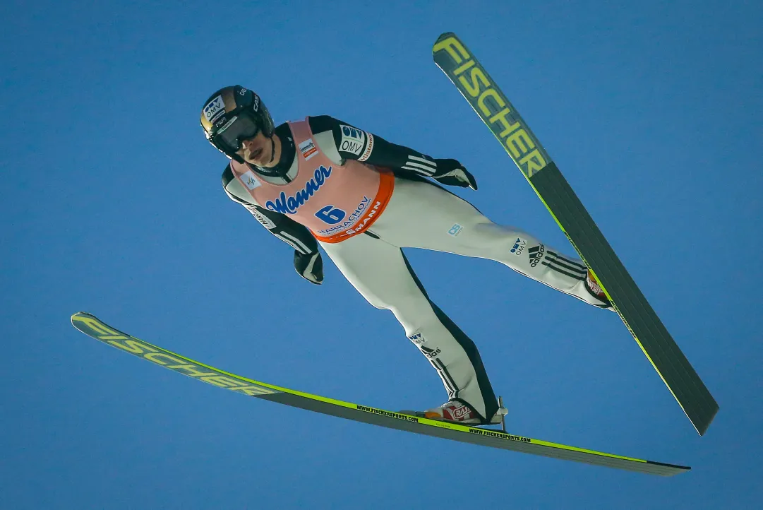Roman Koudelka vince la gara di Hinzenbach, Jernej Damjan il Grand Prix