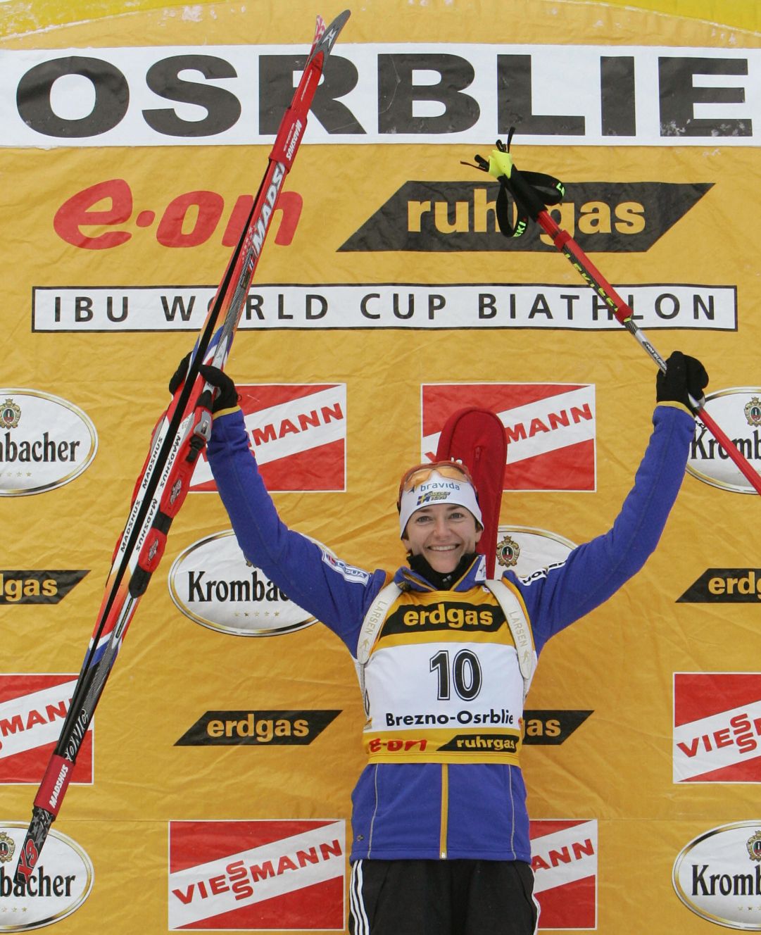 Anna Carin Olofsson vola sugli sci e trionfa in stile Magdalena Forsberg