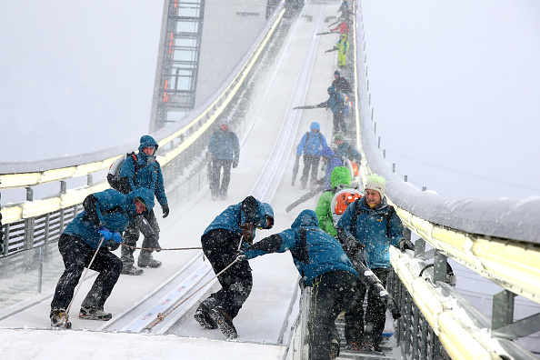 Bufera di neve su Oberstdorf, cancellata la prima gara della Tournée