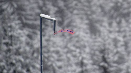 Troppo vento a Falun, il salto della prima gara di combinata nordica rinviato alle 13.00