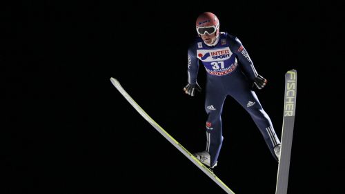 Evgeny Klimov primo nel segmento di salto. Eric Frenzel favorito per vincere