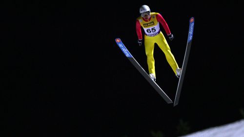 Evgeny Klimov vince il segmento di salto. Eric Frenzel favorito per vincere
