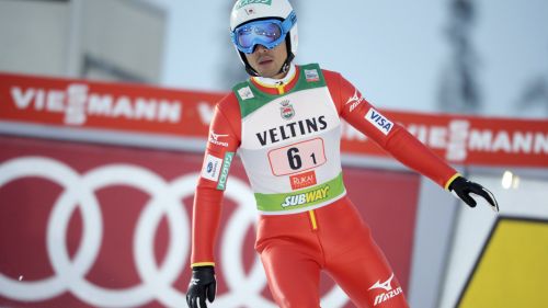 Yoshito Watabe è il migliore nel segmento di salto della seconda gara di Lillehammer
