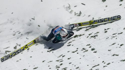 La Russia rimonta e 'svernicia' la Norvegia nella staffetta maschile di Oberhof