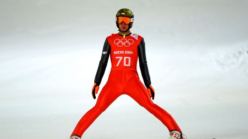 Kamil Stoch domina il secondo allenamento ufficiale. Piotr Zyla escluso dalla gara