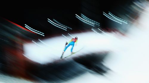 Stoch, Freund e Prevc i migliori nel secondo allenamento. Caduta per Ammann