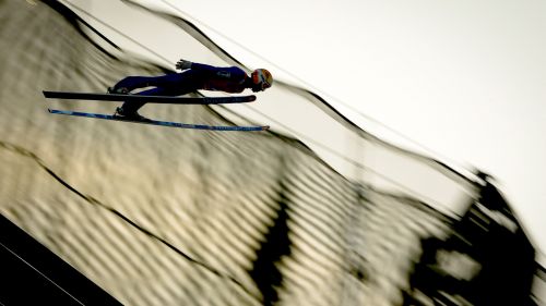 Troppo vento ad Harrachov, niente salti, Severin Freund è campione del mondo