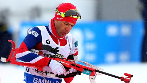 Mano rotta per Ole Einar Bjørndalen dopo una caduta sugli skiroll