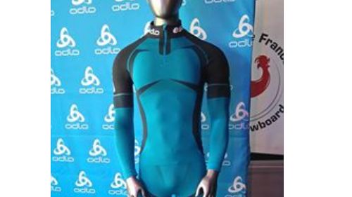 Jurij Tepes rimonta e vince sul filo di lana nella Coc di Klingenthal. Niente pettorale-extra per l’Italia